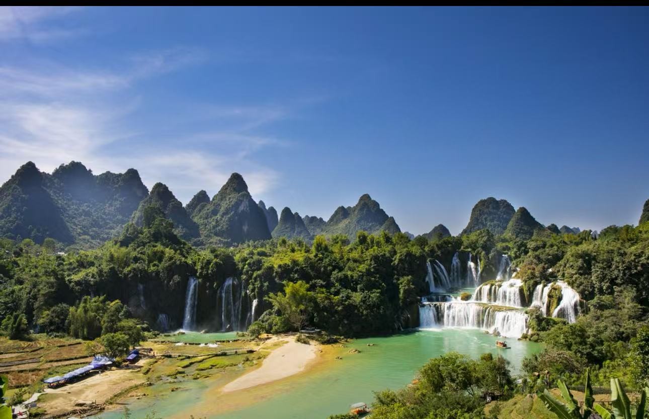广西德天跨国瀑布