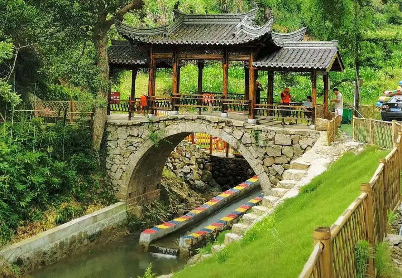 黄山大峡谷探险漂流